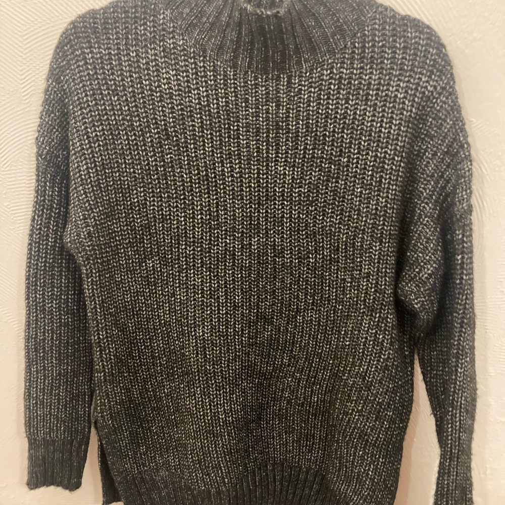 Maurices woman’s cable knet turtleneck sweater